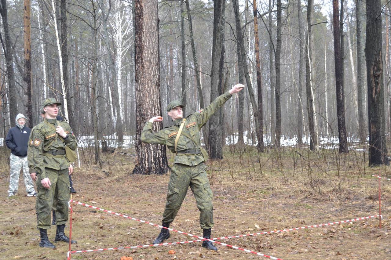 Изображение новости: Державинцы — победители марш-броска в память о героях десантниках 6 ПДР
